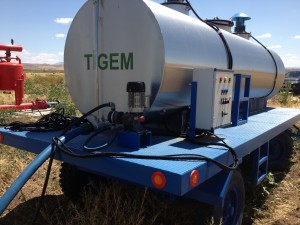 Atlantis Center Pivot Fertiliser Tank with dosing pump double mixer1